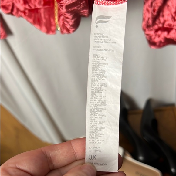 Fabletics Red Crushed Velour Zip Up Hoodie Size 3X - Picture 8 of 8